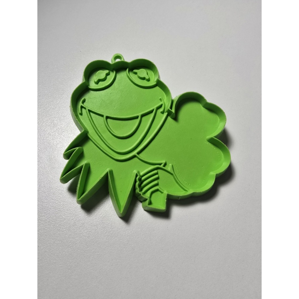 Hallmark Kermit The Frog Shamrock St. Patrick's Day Cookie Cutter Vintage